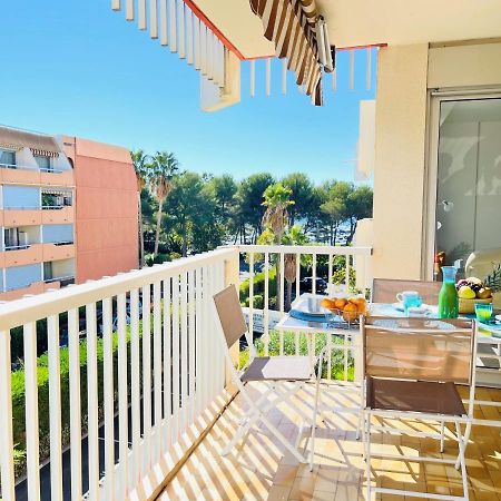 Tres Bel Appartement Face Au Port Santa -Piscine Saint-Raphaël Buitenkant foto